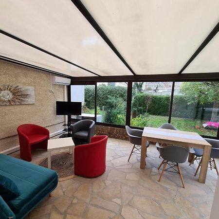 Studio Entierement Equipe Avec Veranda Commune Neuilly-sur-Marne Buitenkant foto